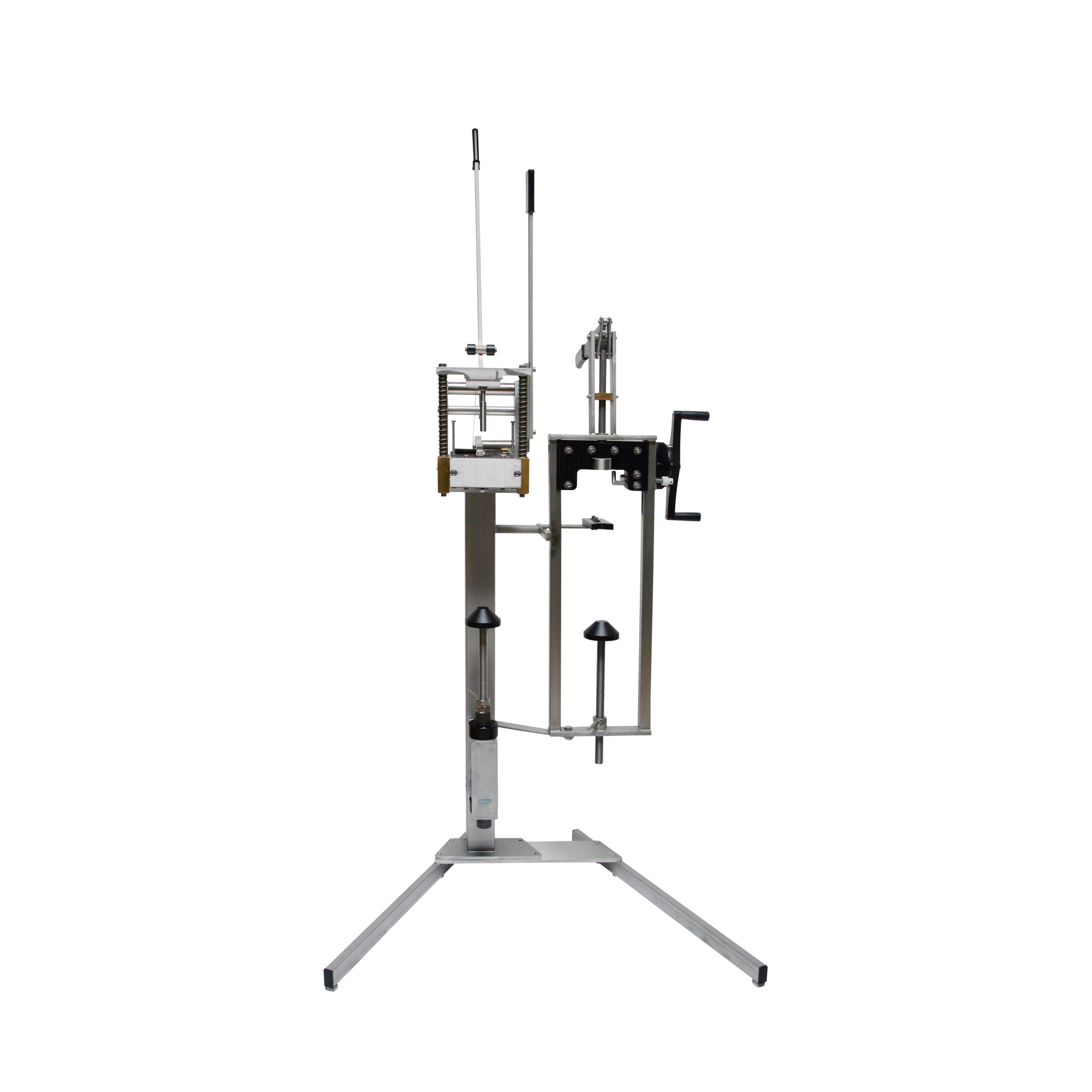 Rapid 55C Champagne Corker with One-Twist Wire Hooder